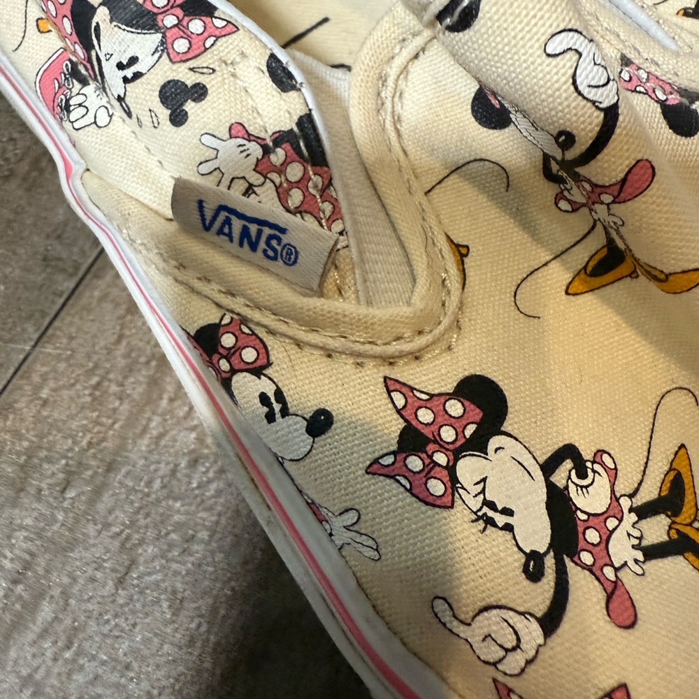 Vans X‎ Disney Minnie Mouse Shoes- 9.5 - Picture 7 of 7